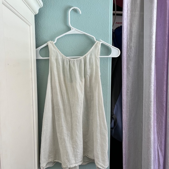 White Flowy Tank - Picture 2 of 3